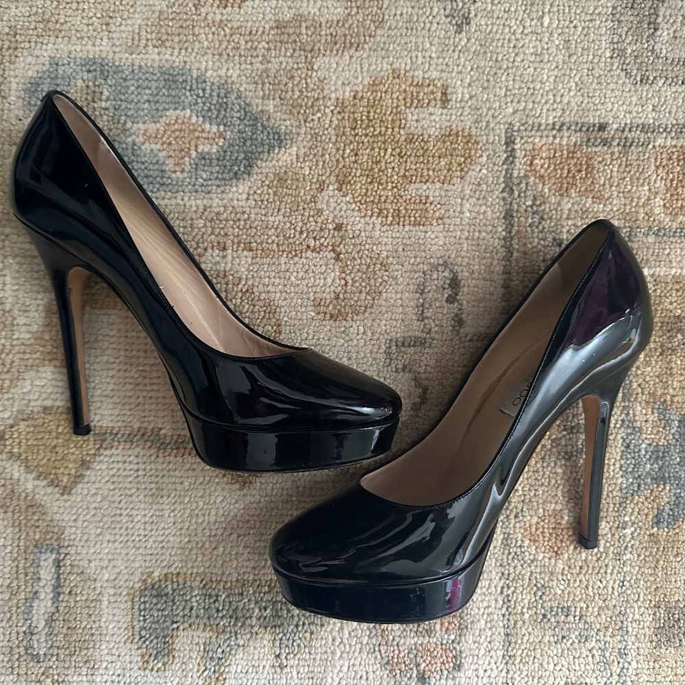 Jimmy Choo Black Patent Leather Pump